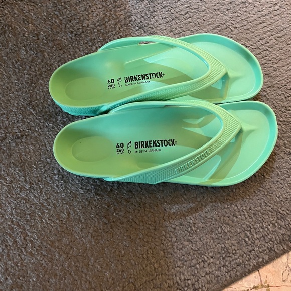 New Birkenstock GreenThong Flip Flops Size 40 Size 9 - Picture 2 of 4